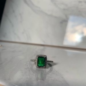 Emerald silver ring